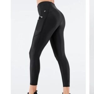 Fabletics oasis shine high waisted pocket seven eights leggings, new